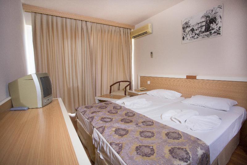 Tuntas Beach Hotel Altinkum Didim Exterior photo